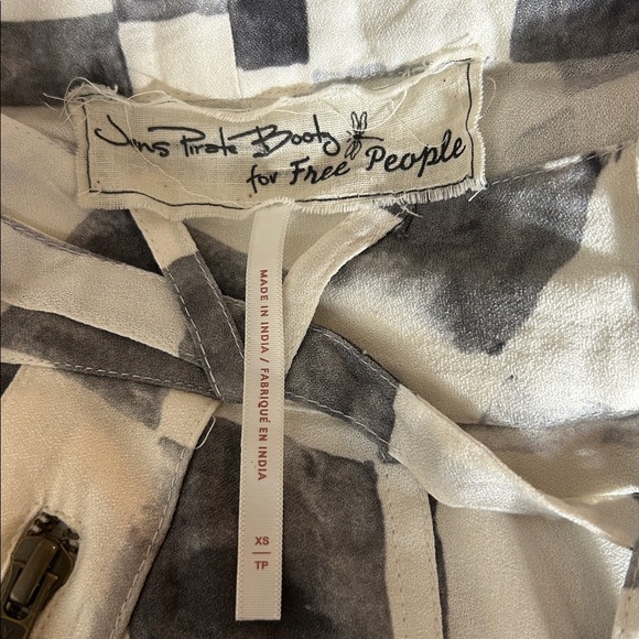 Jen's Pirate Booty x Free People Ocean Front checkered flowy pants EUC - Picture 15 of 15